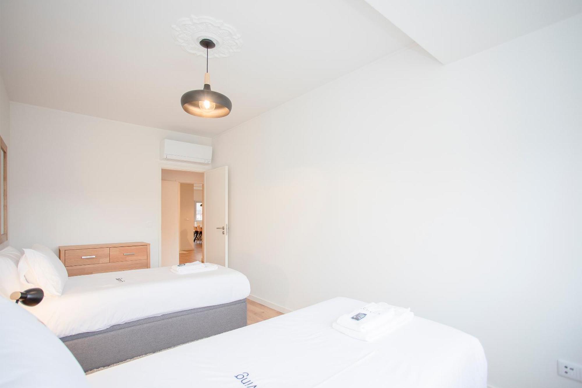 Liiiving In Porto - Modern Design Home Экстерьер фото